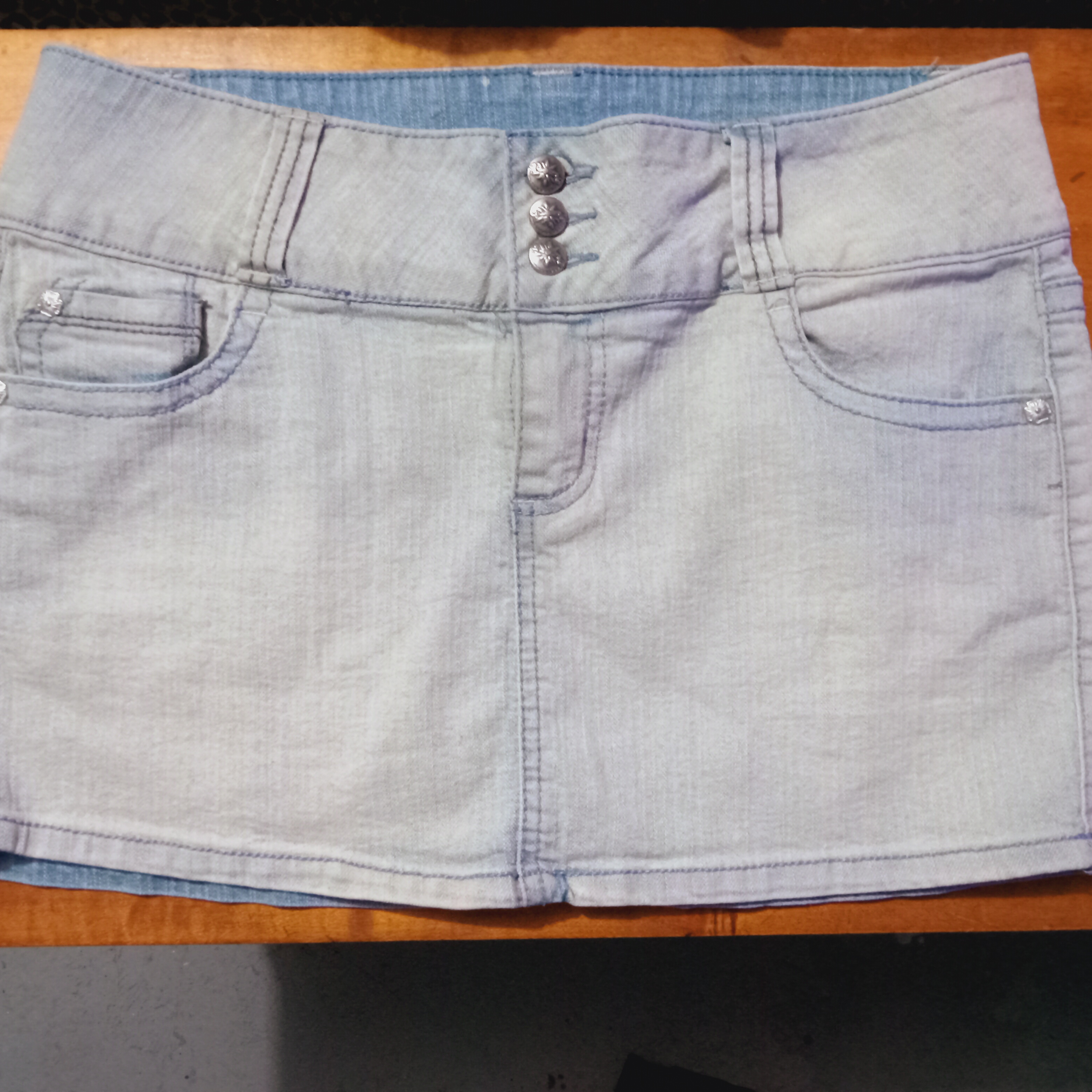 Lei Denim Skirt With Button Accents